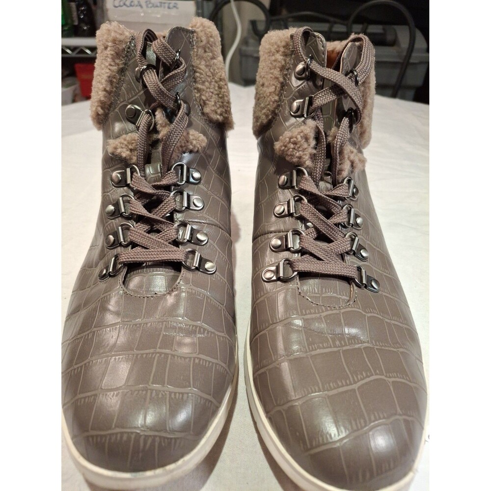 Aerosoles Gray Boots womens 11, Good Condition, Extremely Comfortable
